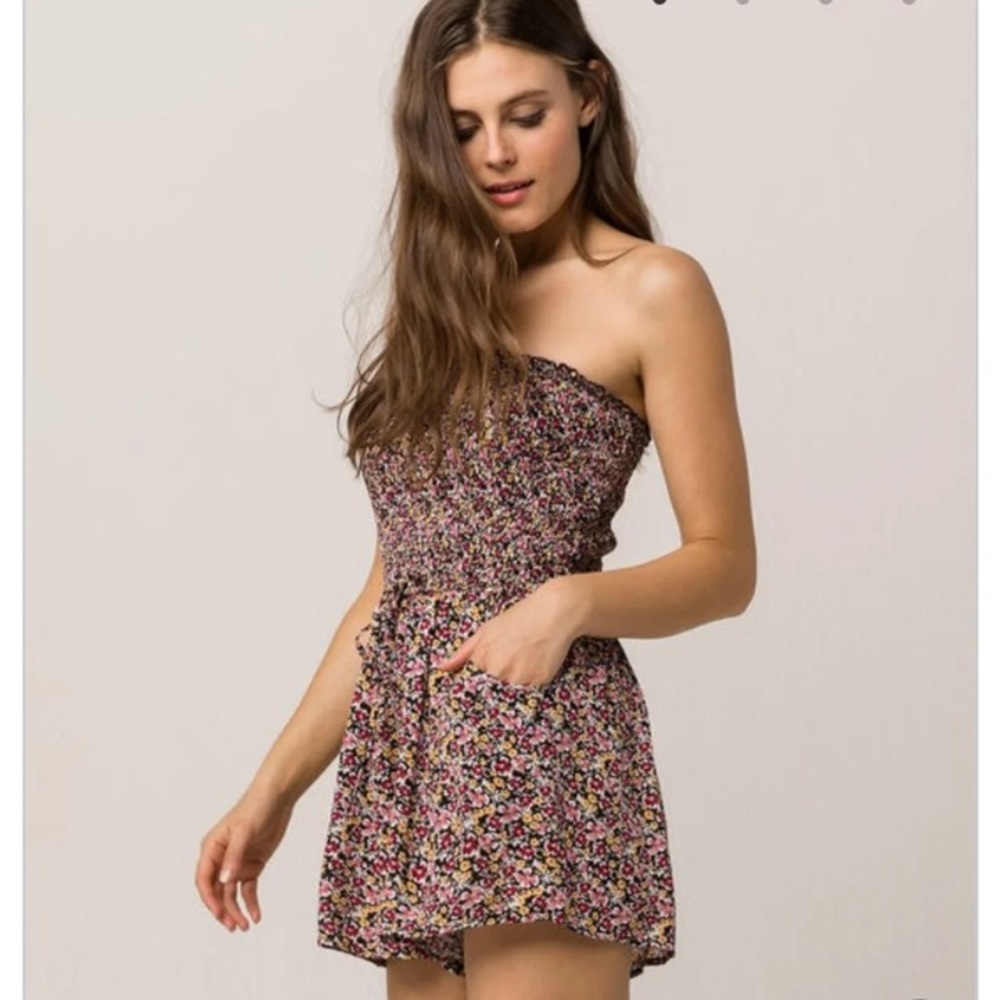 Strapless romper